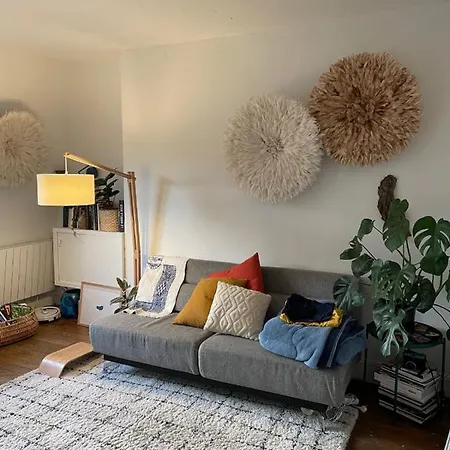 Apt In Batignolles With View Eiffel Tower Paris